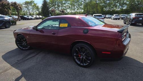 Octane Red Pearlcoat 2022 Dodge Challenger R/T Scat Pack