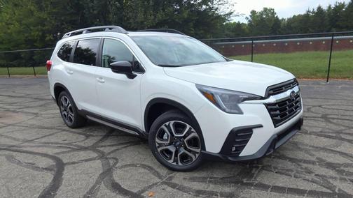 Crystal White Pearl 2027 Subaru Ascent Limited 8-Passenger