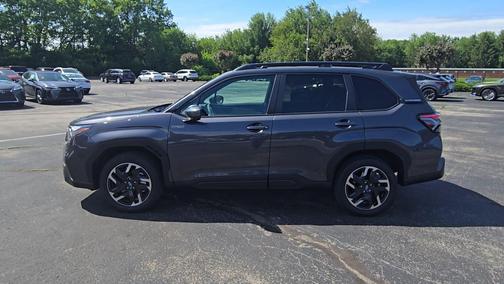 Magnetite Gray Metallic 2026 Subaru Forester Hybrid Premium