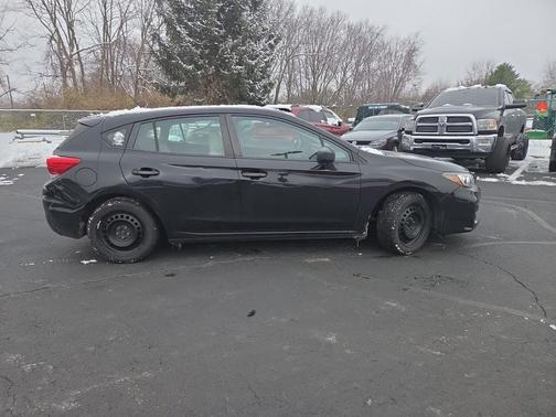 2019 Subaru Impreza 2.0i