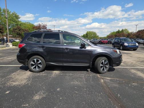 Dark Gray Metallic 2017 Subaru Forester 2.5i Limited