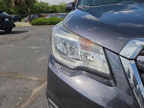 Dark Gray Metallic 2017 Subaru Forester 2.5i Limited