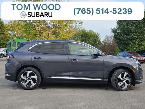 2025 VinFast VF 8 Eco