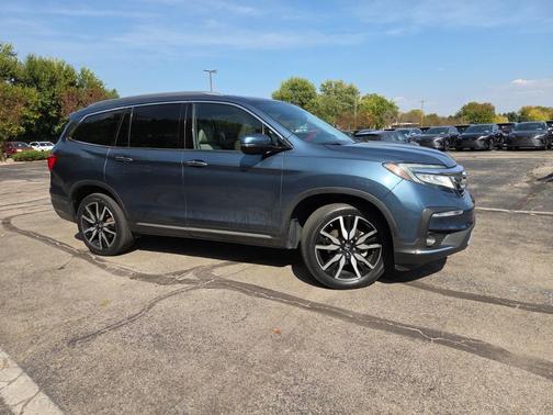 2020 Honda Pilot Touring 8-Passenger