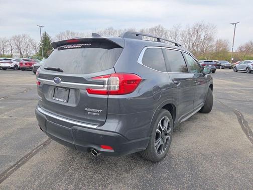 Magnetite Gray Metallic 2025 Subaru Ascent Limited 7-Passenger