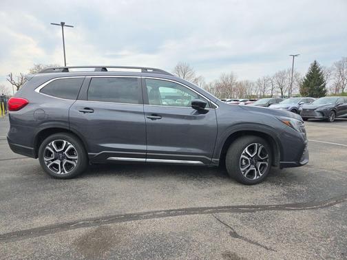 Magnetite Gray Metallic 2025 Subaru Ascent Limited 7-Passenger