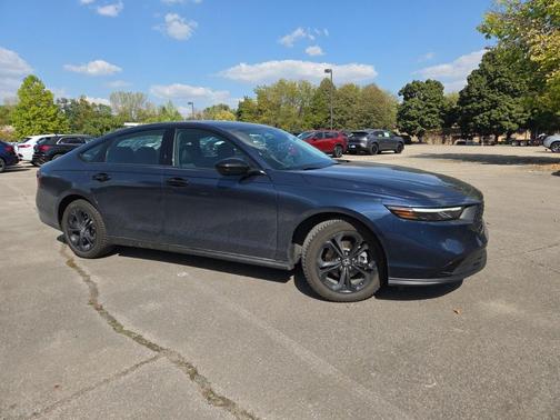 2025 Honda Accord Sport SE 1.5T