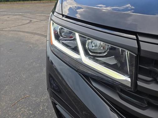 2022 Volkswagen Atlas 3.6L SEL Premium