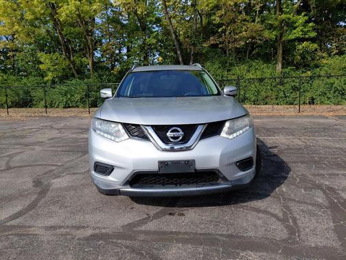 2016 Nissan Rogue SV
