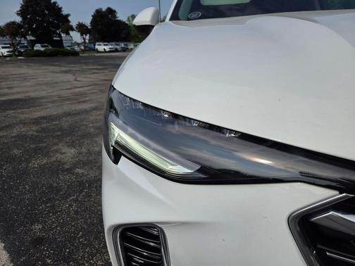 Summit White 2023 Buick Envision Essence