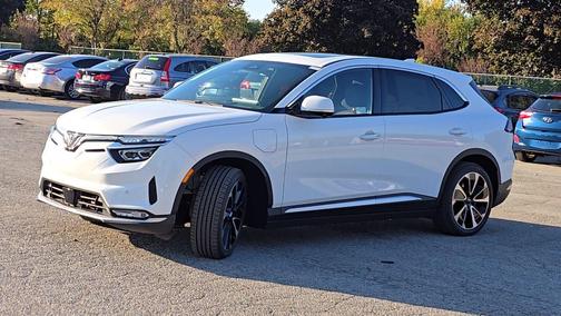2025 VinFast VF 8 Plus