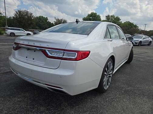 2019 Lincoln Continental Select