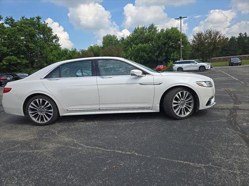 2019 Lincoln Continental Select