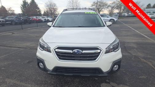 Crystal White Pearl 2018 Subaru Outback 2.5i Limited