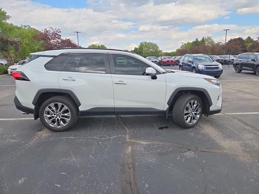 Pearl 2023 Toyota RAV4 Limited