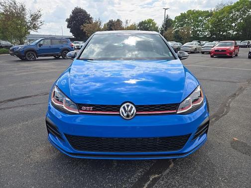 2021 Volkswagen Golf GTI 2.0T SE DSG