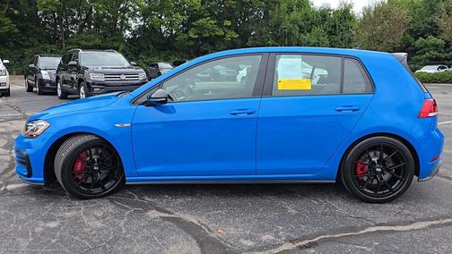 2021 Volkswagen Golf GTI 2.0T SE DSG
