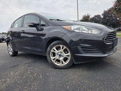 Tuxedo Black Metallic 2014 Ford Fiesta SE