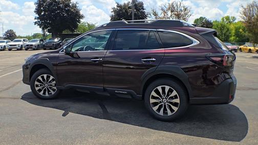 2025 Subaru Outback Touring