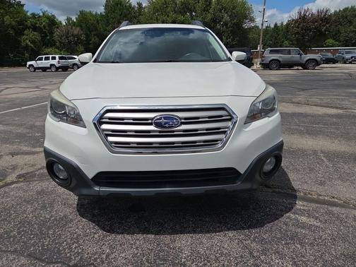 Crystal White Pearl 2017 Subaru Outback 2.5i Premium