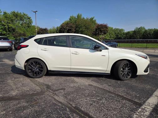 Crystal White Pearl 2024 Subaru Impreza RS