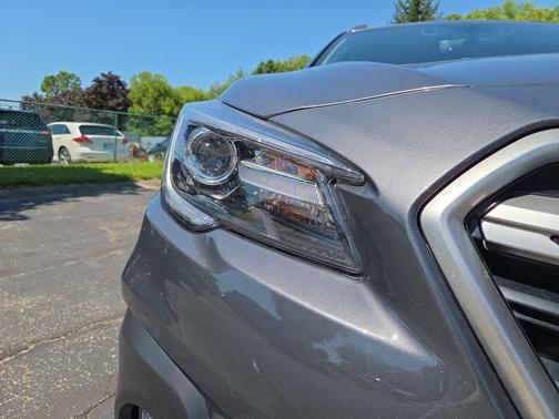 Gray Metallic 2018 Subaru Outback 2.5i Limited