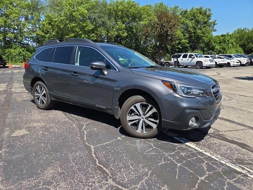 Gray Metallic 2018 Subaru Outback 2.5i Limited