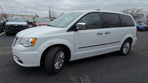 2014 Chrysler Town & Country Limited