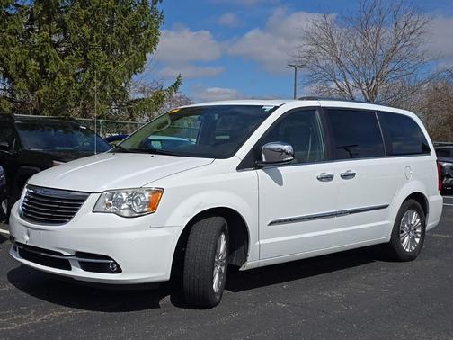 2014 Chrysler Town & Country Limited