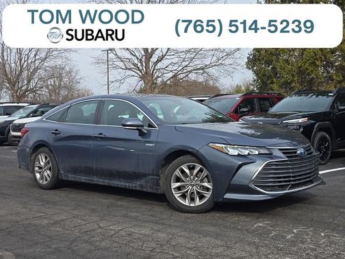 2019 Toyota Avalon Hybrid XLE Plus