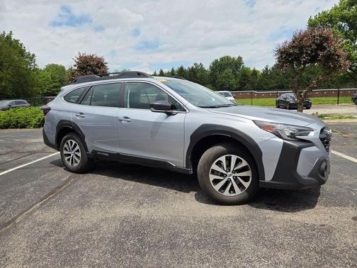 Ice Silver Metallic 2024 Subaru Outback Base
