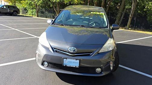 2013 Toyota Prius v Five