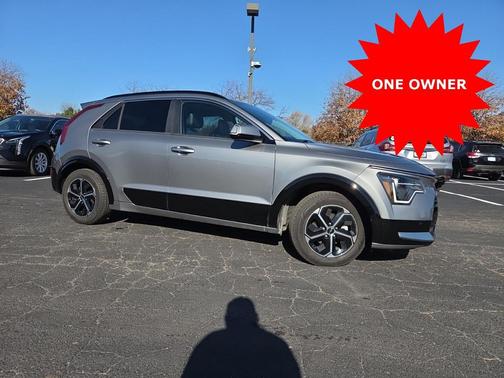 2023 Kia Niro SX