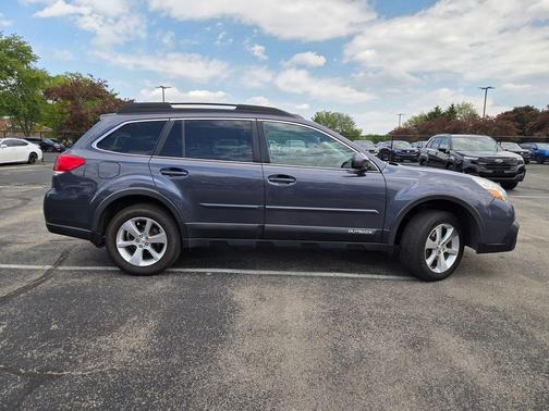 Carbide Gray Metallic 2014 Subaru Outback 2.5i Limited