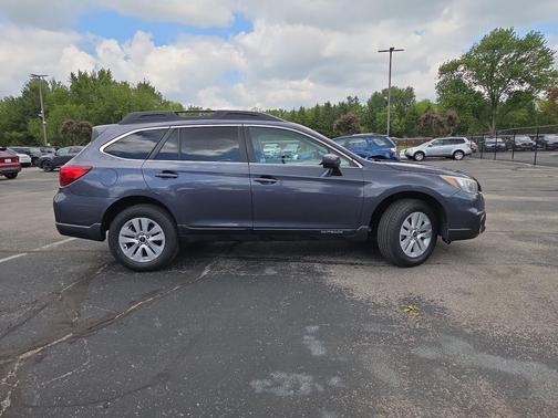 Carbide Gray Metallic 2016 Subaru Outback 2.5i Premium