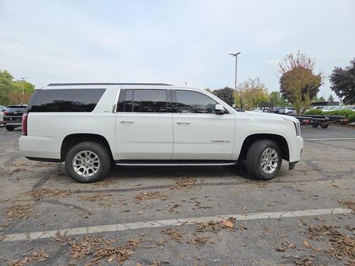 2019 GMC Yukon XL SLT