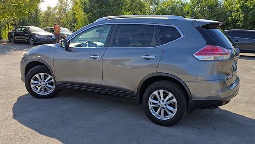 2015 Nissan Rogue SV
