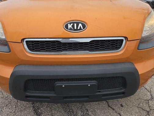 2011 Kia Soul +