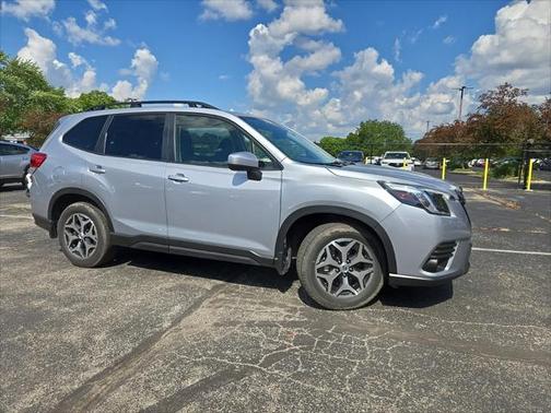 2023 Subaru Forester Premium