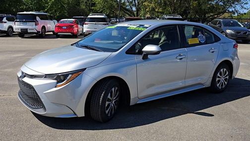2022 Toyota Corolla LE