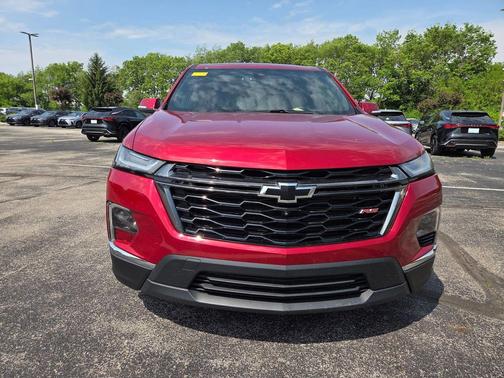 Radiant Red Tintcoat 2023 Chevrolet Traverse RS