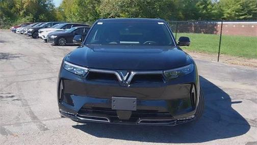 2024 VinFast VF 9 Plus