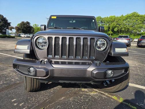Granite Crystal Metallic Clearcoat 2021 Jeep Wrangler Unlimited Sahara