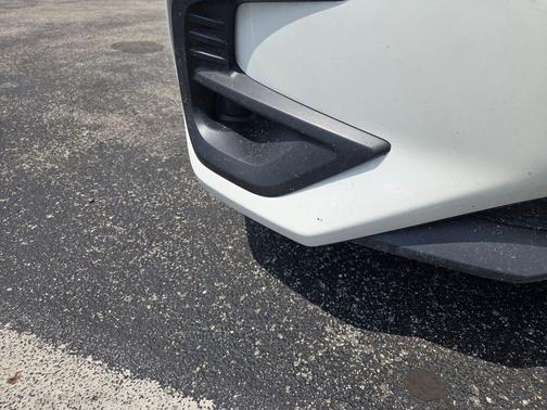 Crystal White Pearl 2025 Subaru Legacy Premium