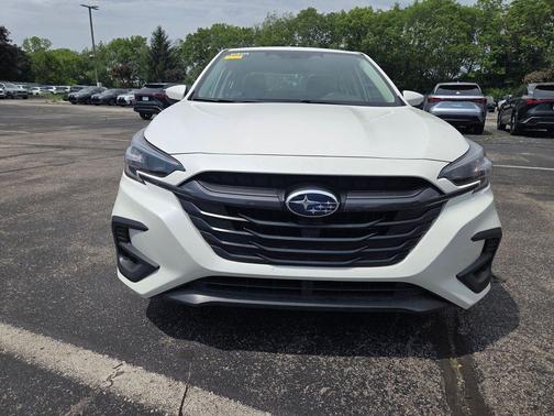 Crystal White Pearl 2025 Subaru Legacy Premium
