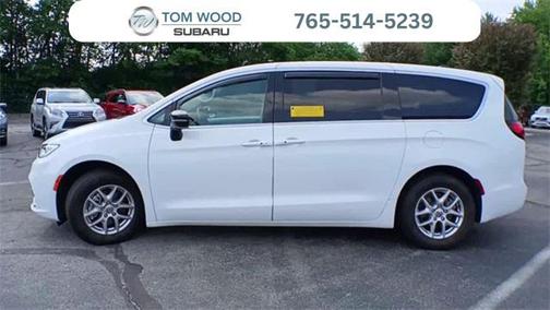 2024 Chrysler Pacifica Touring L