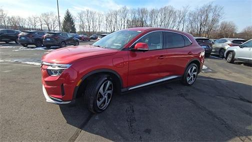 2025 VinFast VF 8 Eco