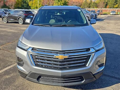 2023 Chevrolet Traverse LT