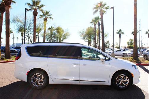2022 Chrysler Pacifica Limited