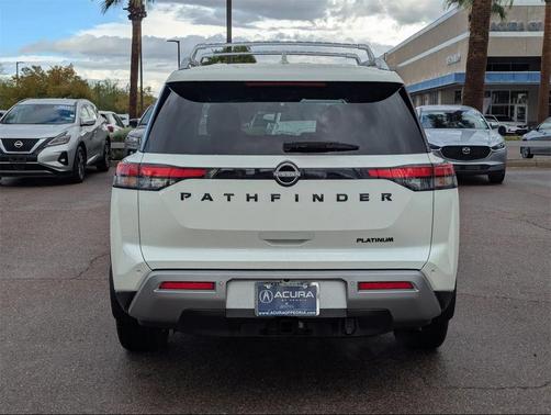 2023 Nissan Pathfinder Platinum FWD